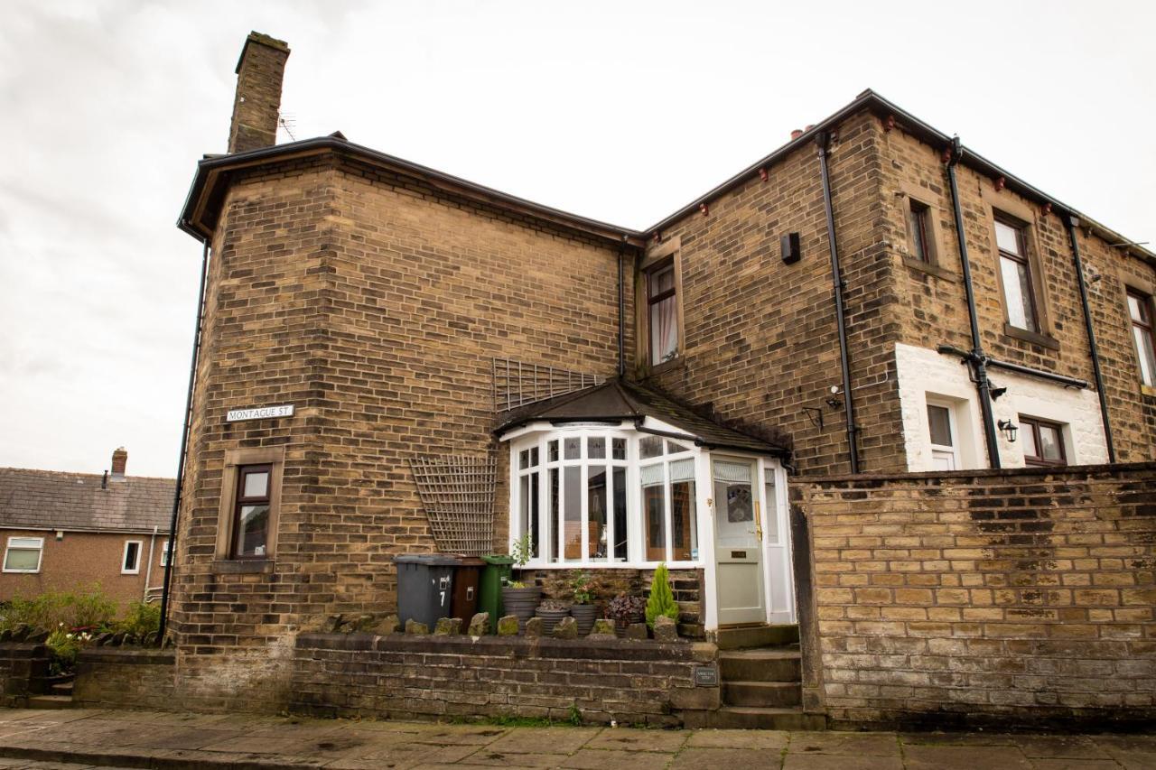 The Cobbles Villa Colne  Exterior photo